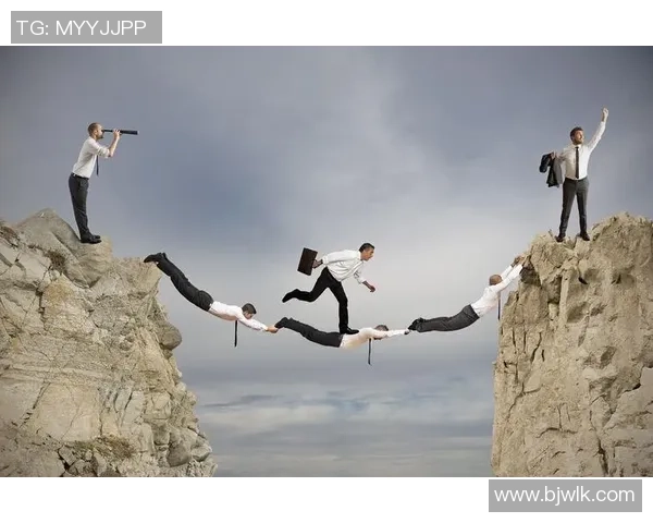 深圳足球队选拔赛点评团队协作表现的深度分析与启示