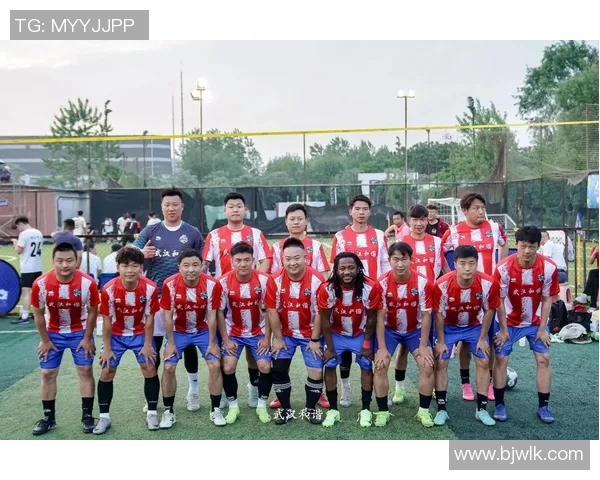 武汉足球队状态引发热议球迷与专家观点大相径庭